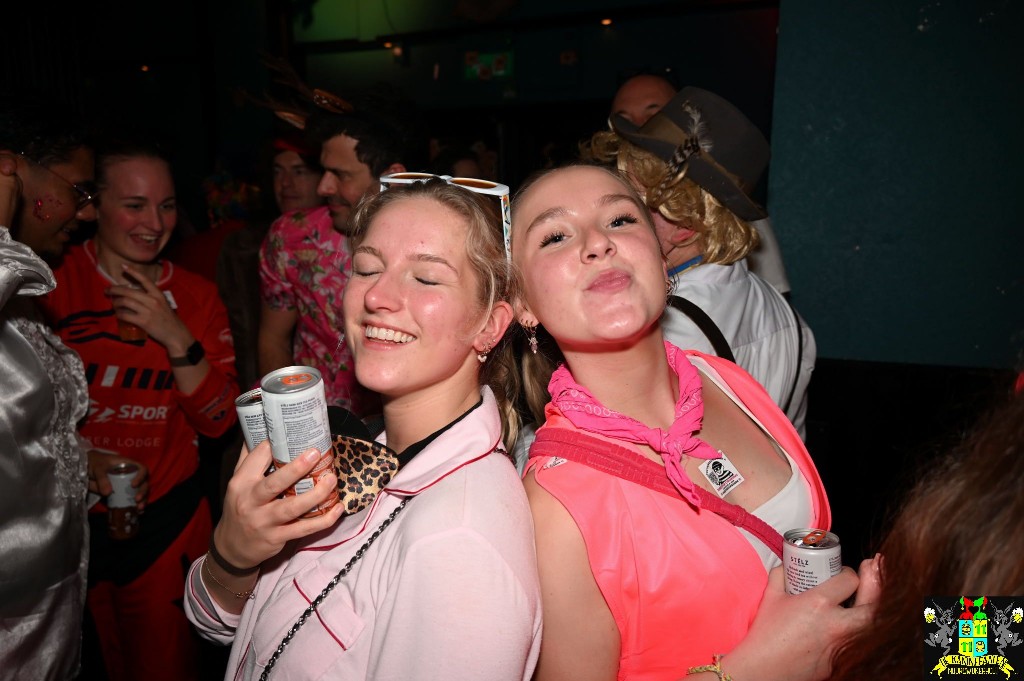 ../Images/Maandagavond carnaval 2026 138.jpg